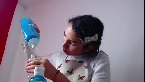 Snapshot of niki_1998 chatting on March 10, 4:07 am Natalia online show from March 10, 4:07 am