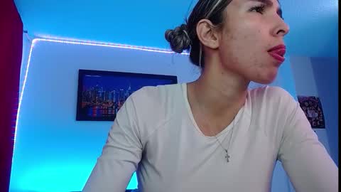 Snapshot of niki_1998 chatting on September 17, 11:50 pm Natalia online show from September 17, 11:50 pm