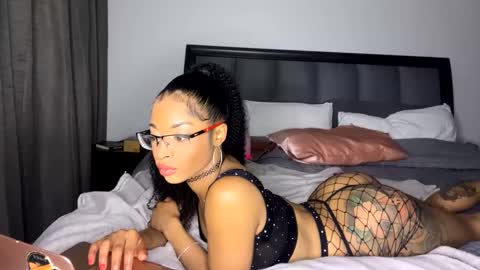 nikitalove104 online show from September 16, 4:41 pm
