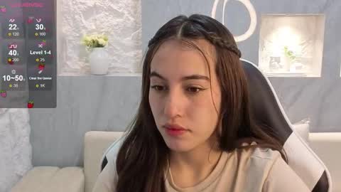 Online 2200 to 600 online show from November 23, 1:00 pm