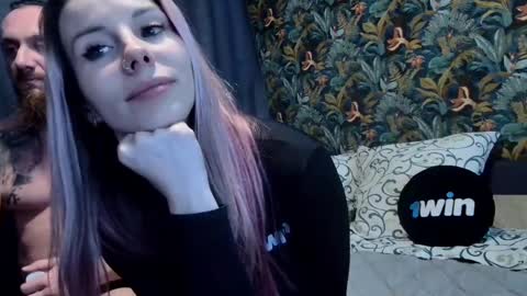 nikki7377 online show from March 1, 4:33 pm