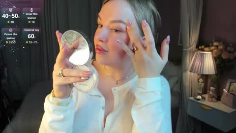 Nikki online show from November 17, 12:27 am