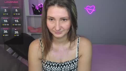 Snapshot of nikkikiss__ chatting on October 17, 2:15 am nikkikiss__ online show from October 17, 2:15 am