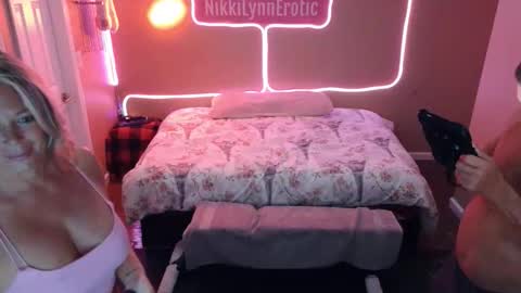 NikkiLynnErotic online show from November 29, 9:29 pm