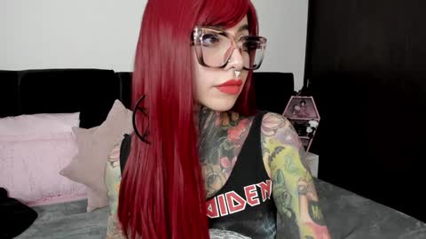 Nikki Ramone   online show from December 30, 4:29 pm