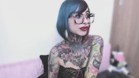 Nikki Ramone   online show from September 24, 10:57 pm