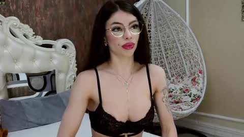 Nikky online show from February 17, 7:15 am