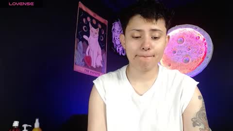 Nikky online show from November 8, 12:49 pm