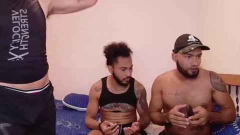 Snapshot of niko_roko chatting on September 21, 8:32 pm niko_roko online show from September 21, 8:32 pm