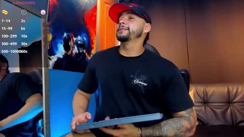 Snapshot of nikolahank1 chatting on January 15, 6:22 am Nikola Hank online show from January 15, 6:22 am