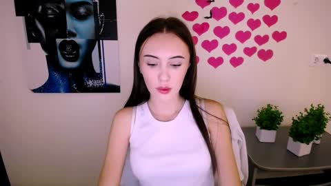 nikonara_ online show from December 6, 12:16 pm