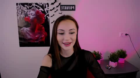 nikonara_ online show from March 8, 11:58 am