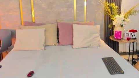 Niko Stone online show from September 26, 6:17 am