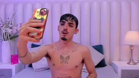 Niko Stone online show from September 28, 5:46 am