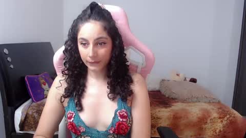 niky_blue online show from December 18, 1:26 am