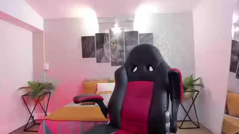 Nils online show from September 20, 4:02 am