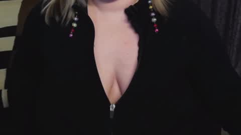 Blonde Nimpho online show from January 29, 11:41 am