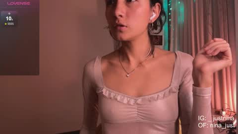 Snapshot of nina_just chatting on December 1, 11:58 pm Nina. online show from December 1, 11:58 pm