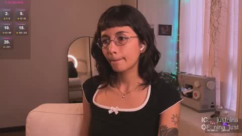 Snapshot of nina_just chatting on January 23, 8:13 pm Nina. online show from January 23, 8:13 pm