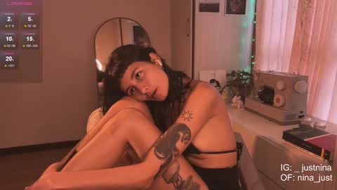 Snapshot of nina_just chatting on February 1, 8:37 pm Nina. online show from February 1, 8:37 pm