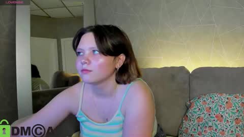 nina lunaa online show from November 28, 9:34 am