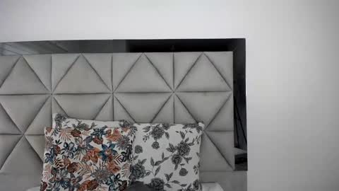  Nina  online show from December 31, 9:39 pm