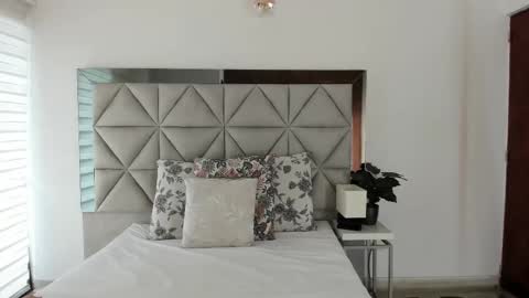  Nina  online show from September 11, 8:53 pm