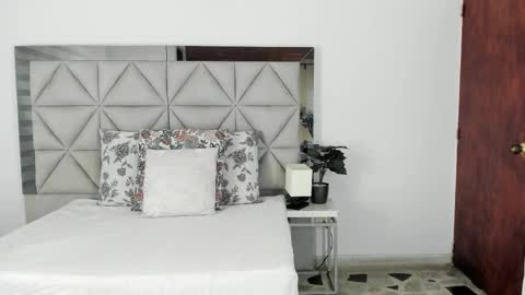  Nina  online show from October 24, 10:39 pm