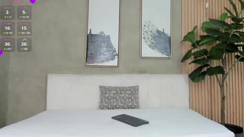 NINA online show from December 18, 12:07 pm