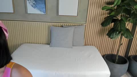 NINA online show from October 6, 11:51 am