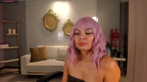 Nina online show from October 2, 3:02 am