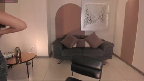 Nina online show from October 24, 8:38 pm