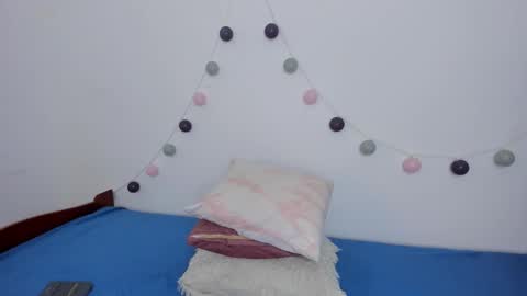 Nina online show from December 15, 9:52 pm