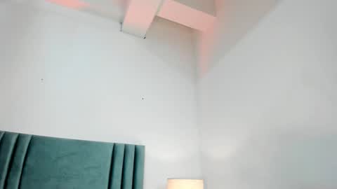 Nina online show from December 22, 5:32 pm