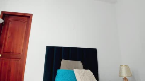 Nina online show from December 29, 2:10 pm