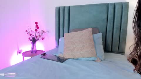 Nina online show from January 13, 5:12 pm