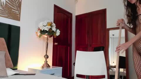 Nina online show from March 3, 9:26 pm