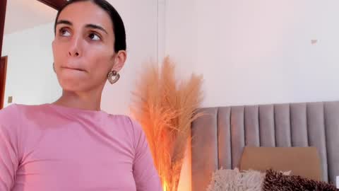 Nina online show from March 11, 6:08 pm