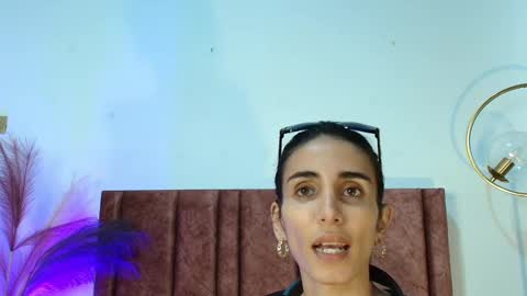 Nina online show from September 20, 6:09 pm