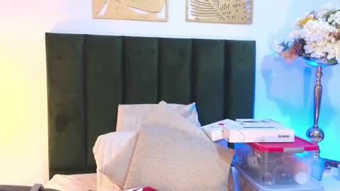 Nina online show from October 8, 6:27 pm