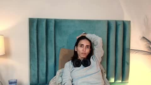 Nina online show from October 12, 4:39 pm