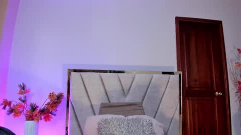 Nina online show from November 13, 6:18 pm