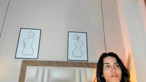 Nina online show from November 23, 2:39 pm