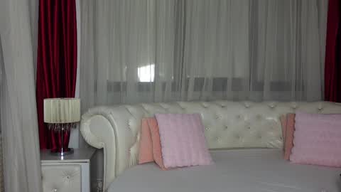 Snapshot of ninacrystal chatting on February 11, 6:40 am NinaCrystal online show from February 11, 6:40 am