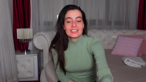 Snapshot of ninacrystal chatting on February 13, 6:09 am NinaCrystal online show from February 13, 6:09 am