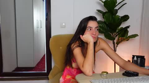 Snapshot of ninacrystal chatting on September 10, 5:40 am NinaCrystal online show from September 10, 5:40 am