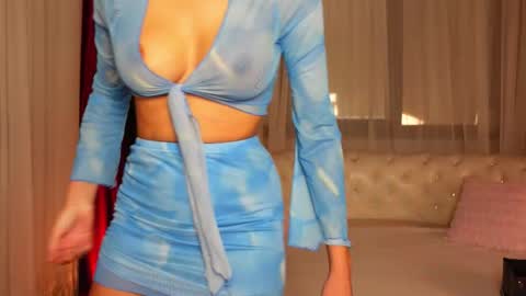 Snapshot of ninacrystal chatting on September 27, 7:46 am NinaCrystal online show from September 27, 7:46 am