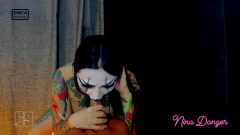 Snapshot of ninadanger chatting on October 15, 10:10 pm Heyyy guys Im Ninas crazy online show from October 15, 10:10 pm