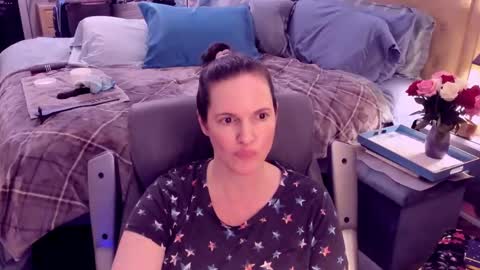 Nina Jaymes online show from January 25, 8:00 pm