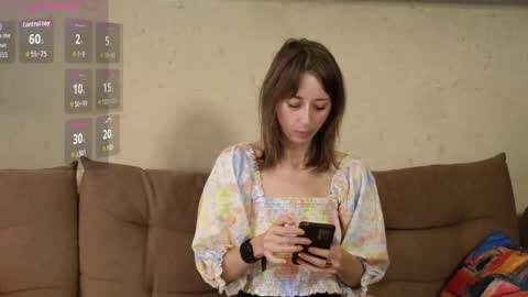 NinaNovalicious online show from November 18, 8:08 am